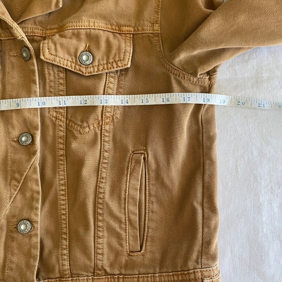 Free People Light Caramel Brown Jean Jacket Metal Buttons Cropped Size Small - Picture 6 of 8